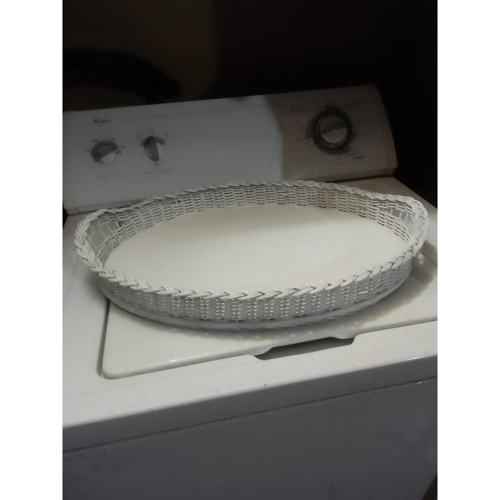 VTG White Hand Woven Wicker Oval Double Handled‎ Tray 20" X 15"